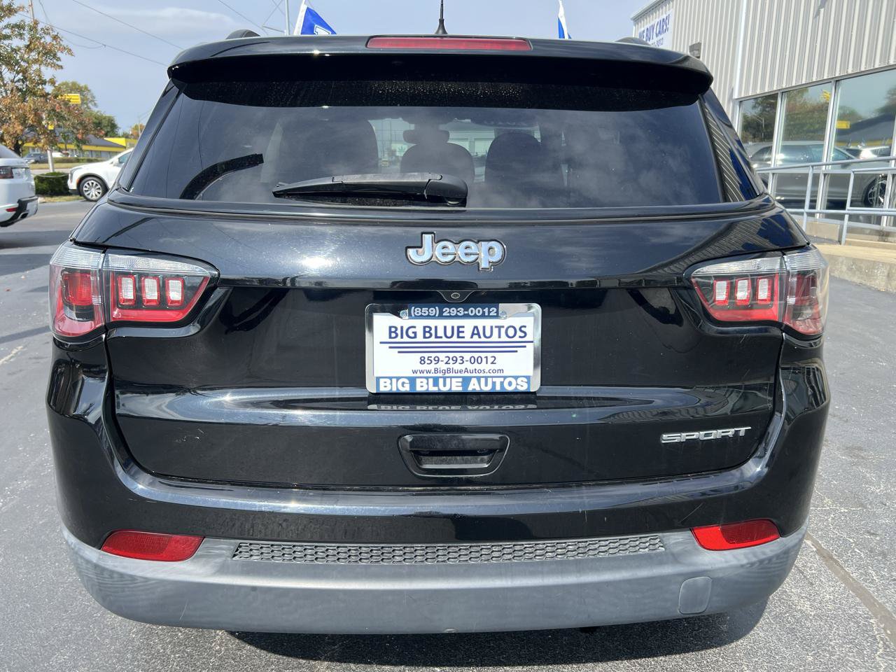 Used 2018 Jeep Compass Sport FWD image 4