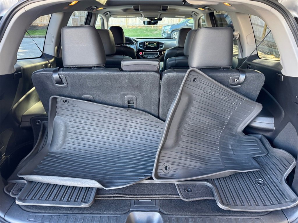Used 2019 Honda Pilot Elite image 16