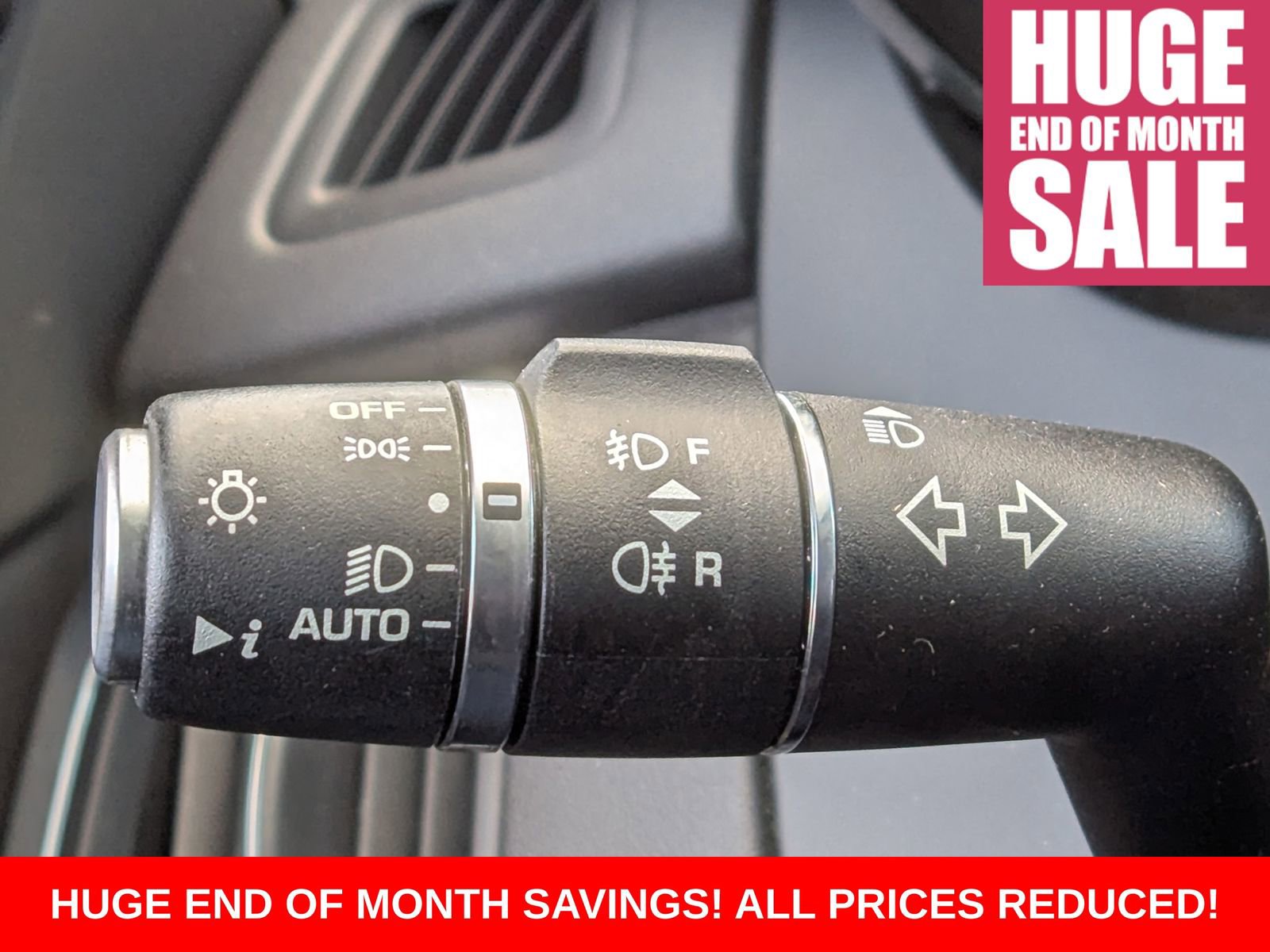 Used 2019 Jaguar E-PACE R-Dynamic SE image 37