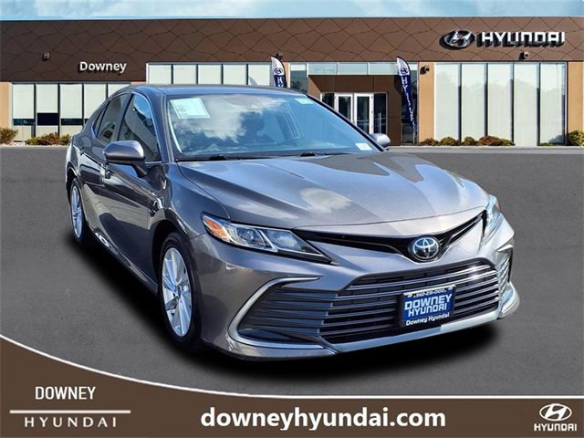 Used 2024 Toyota Camry LE image 3