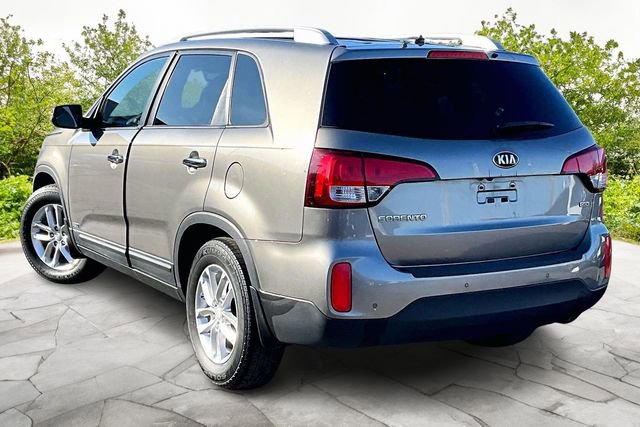 Used 2015 Kia Sorento LX image 11