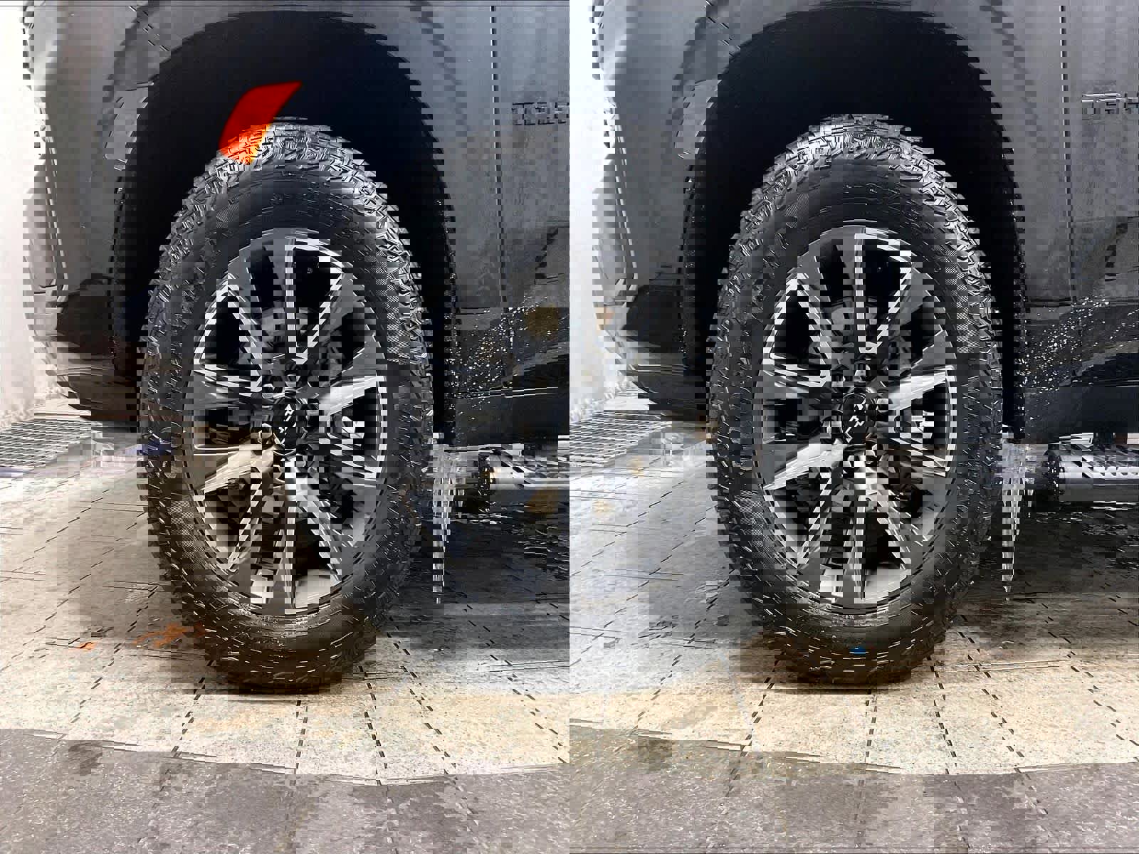 Used 2023 Chevrolet Tahoe Z71 w/ Luxury Package image 7