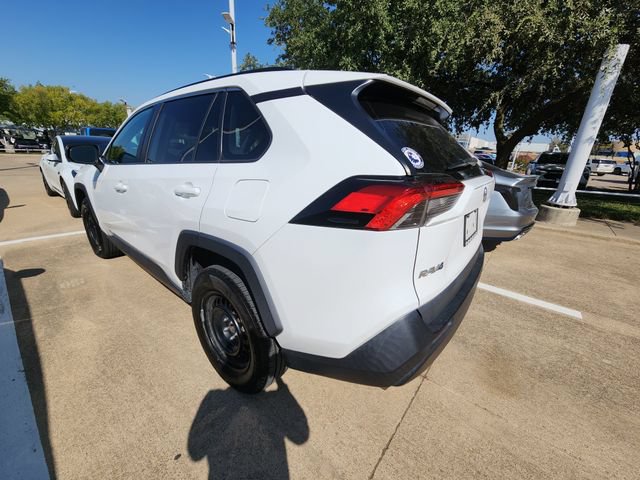 Used 2021 Toyota RAV4 LE FWD image 6