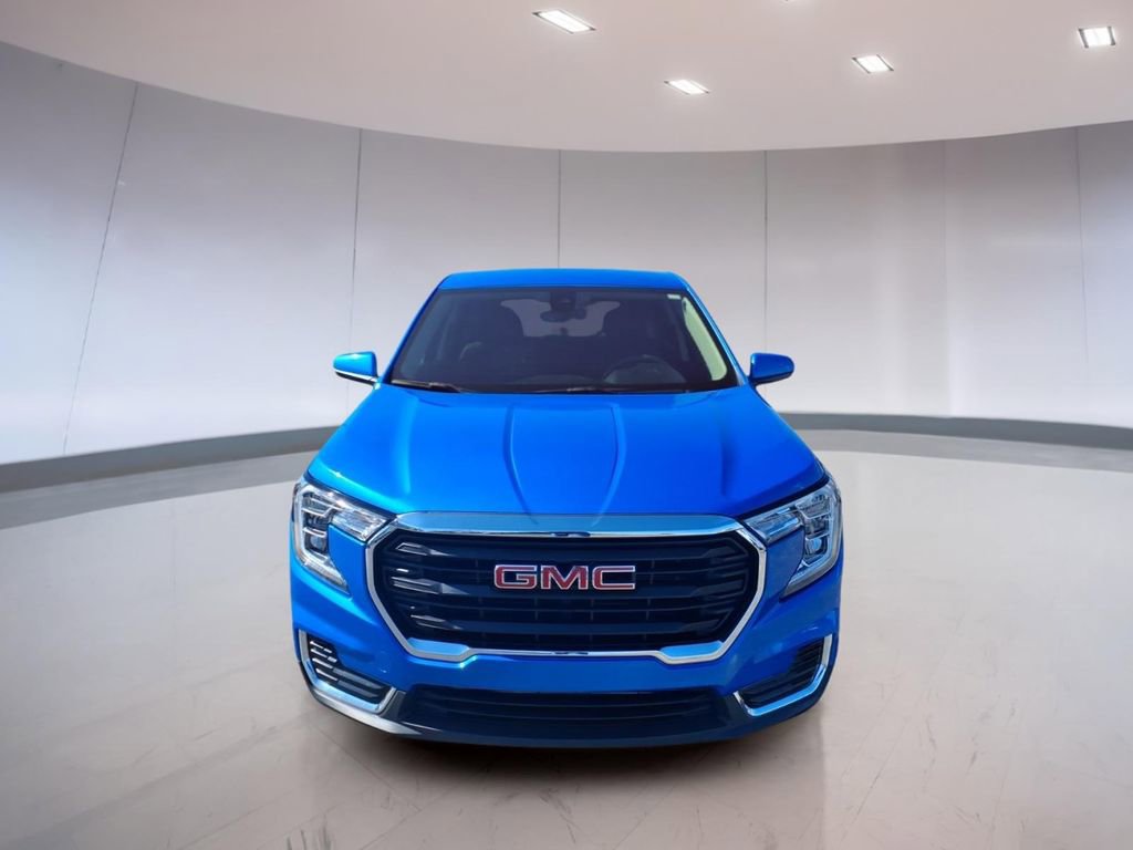Used 2024 GMC Terrain SLE image 8