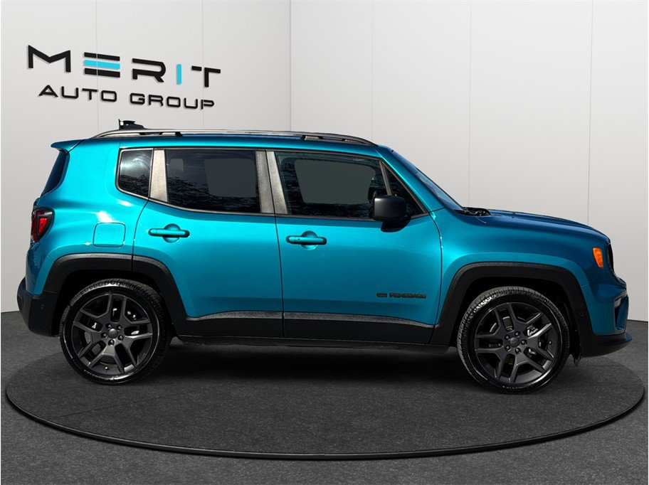 Used 2021 Jeep Renegade Latitude FWD image 10
