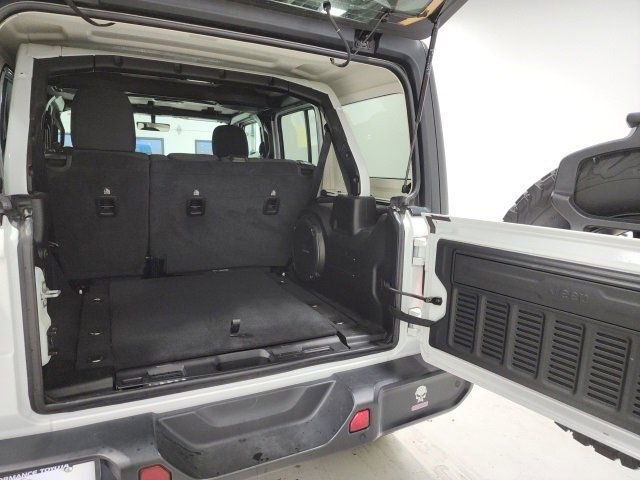 Used 2022 Jeep Wrangler Unlimited Rubicon w/ LED Lighting Group image 35