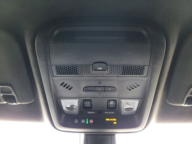 Used 2019 Cadillac XT5 Platinum AWD/4WD image 20