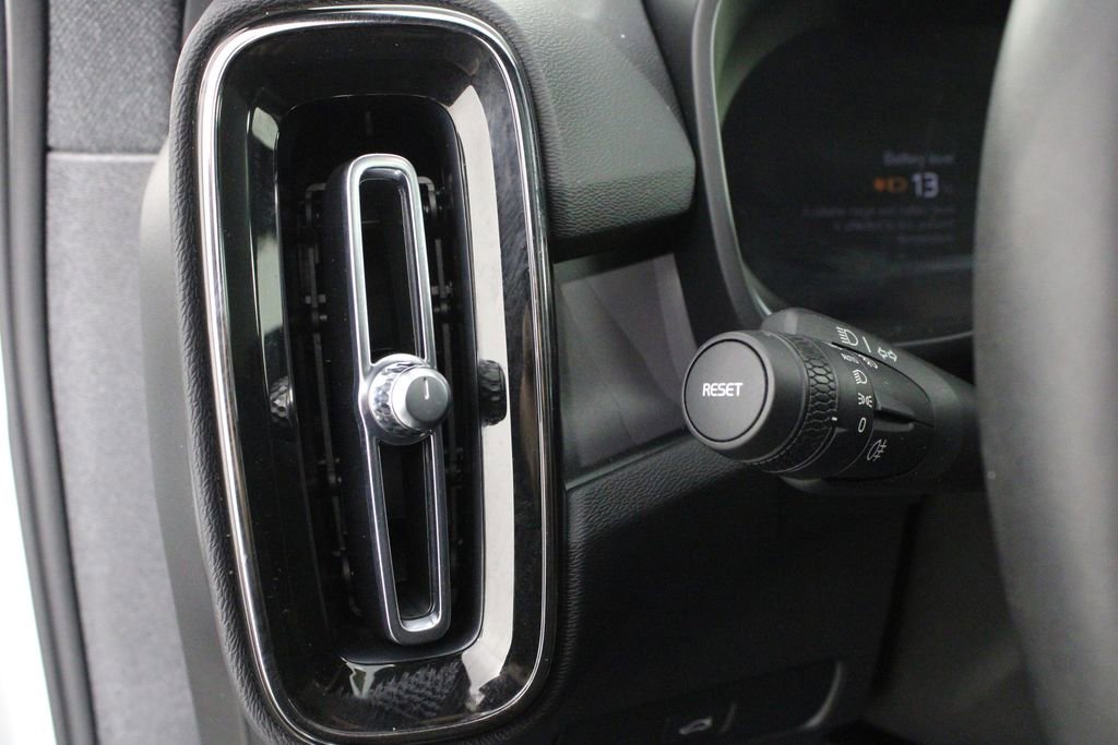 Used 2023 Volvo C40 P8 Recharge Plus image 18