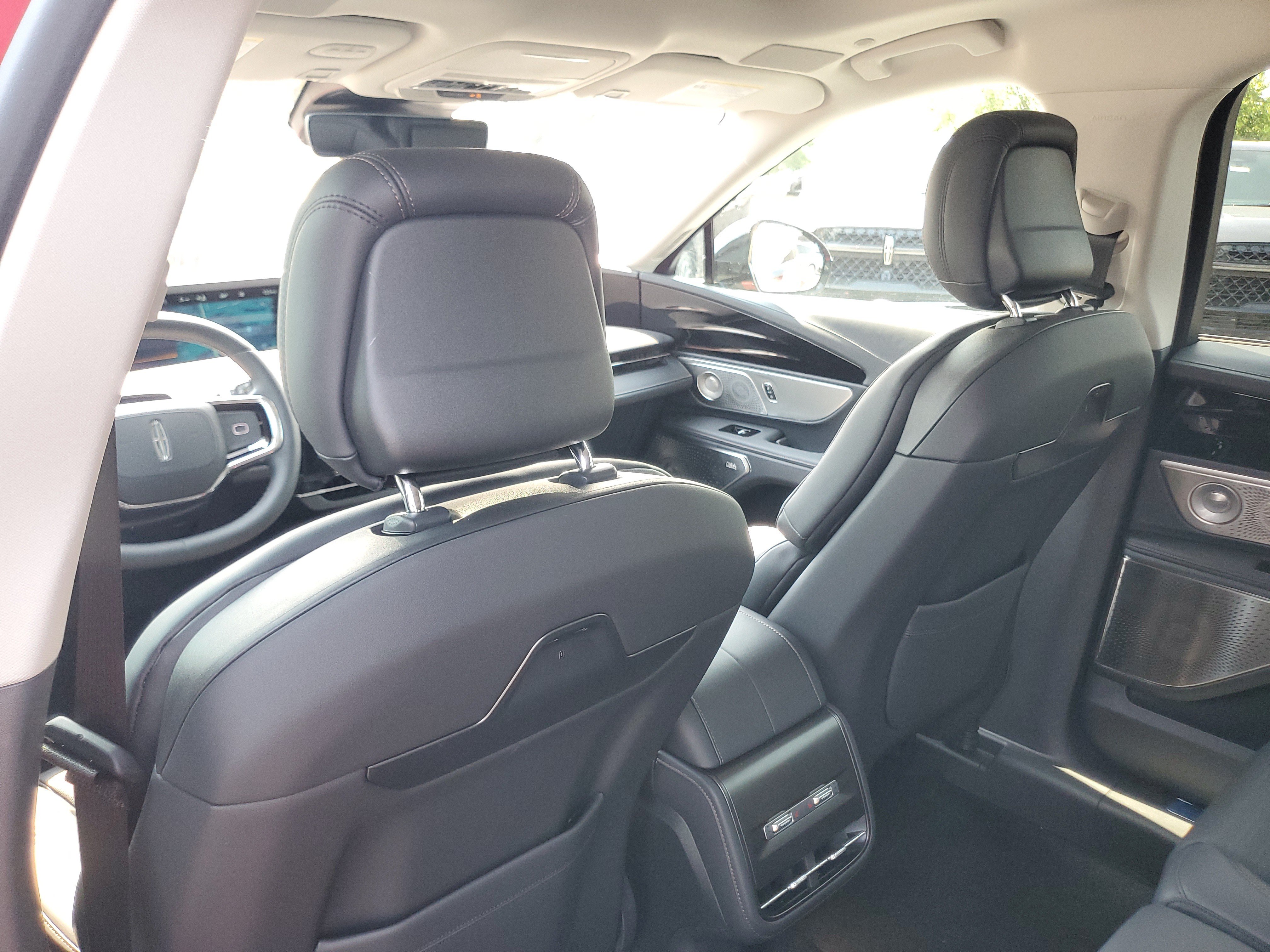 New 2026 Lincoln Nautilus Reserve AWD/4WD image 4