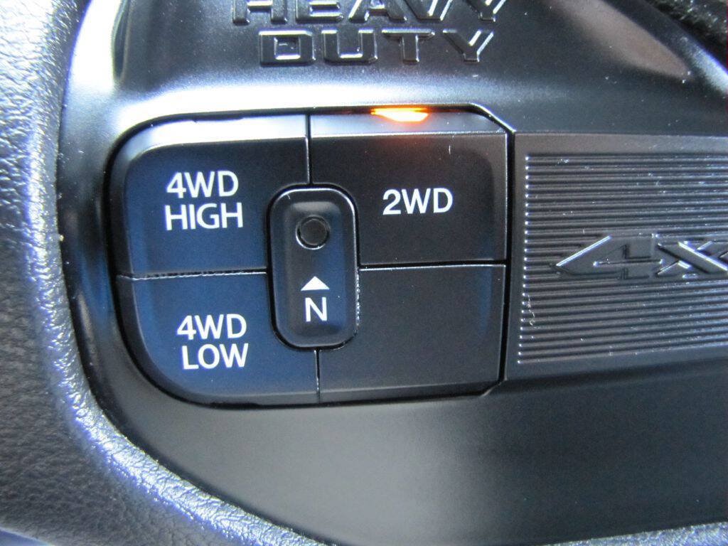 Used 2022 RAM 3500 Tradesman w/ Chrome Appearance Group AWD/4WD image 43