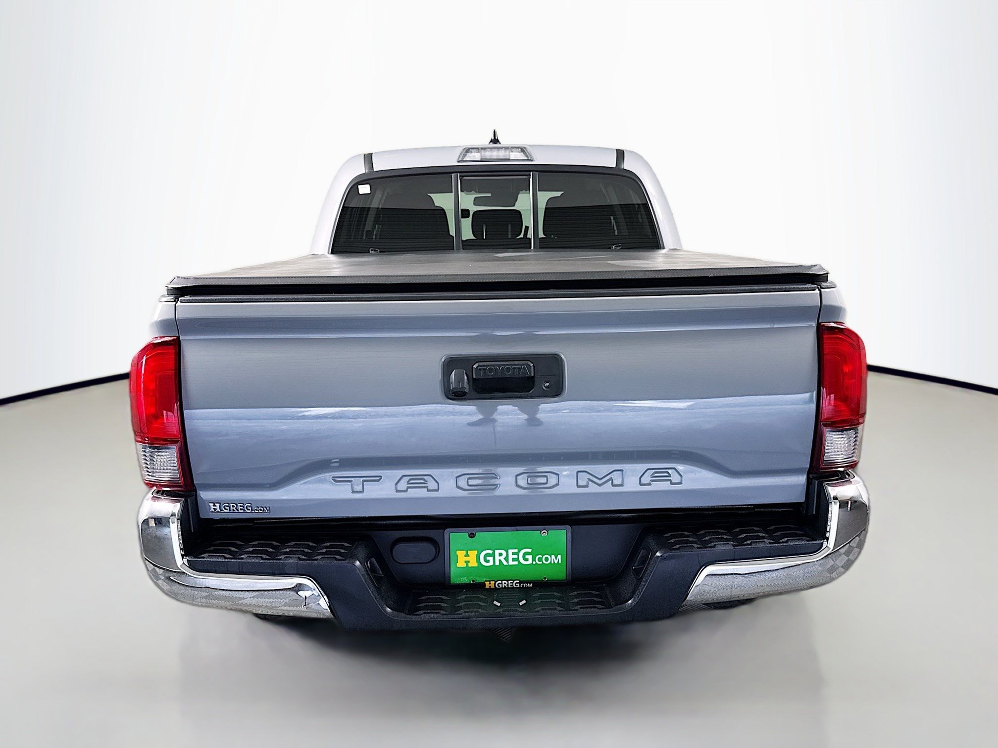 Used 2020 Toyota Tacoma SR5 RWD image 8