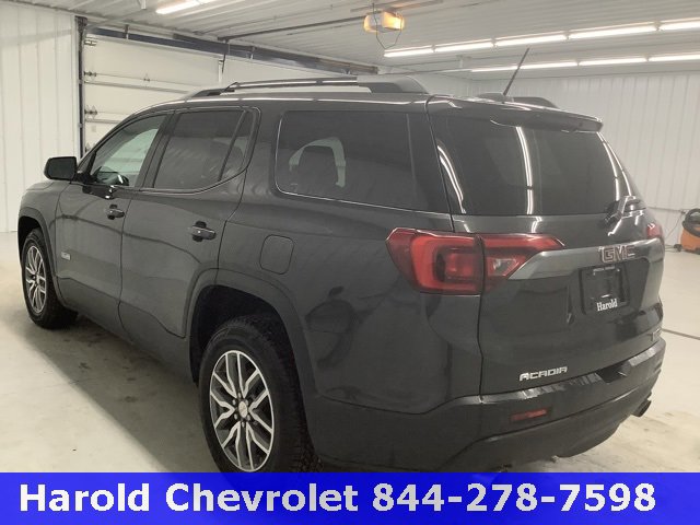 Used 2017 GMC Acadia SLE image 4