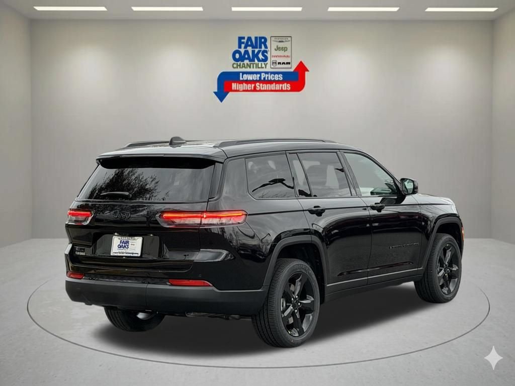 New 2025 Jeep Grand Cherokee L Laredo AWD/4WD image 7