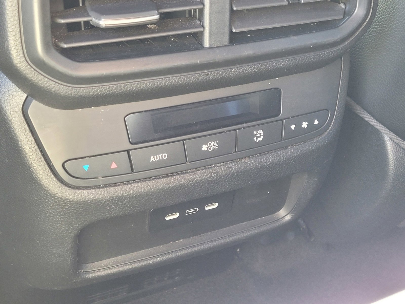 Certified 2024 Honda Pilot Touring image 16