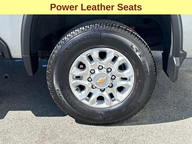 Used 2025 Chevrolet Silverado 2500 LT w/ All Star Edition AWD/4WD image 9