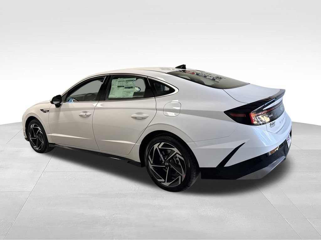 New 2026 Hyundai Sonata SEL FWD image 8