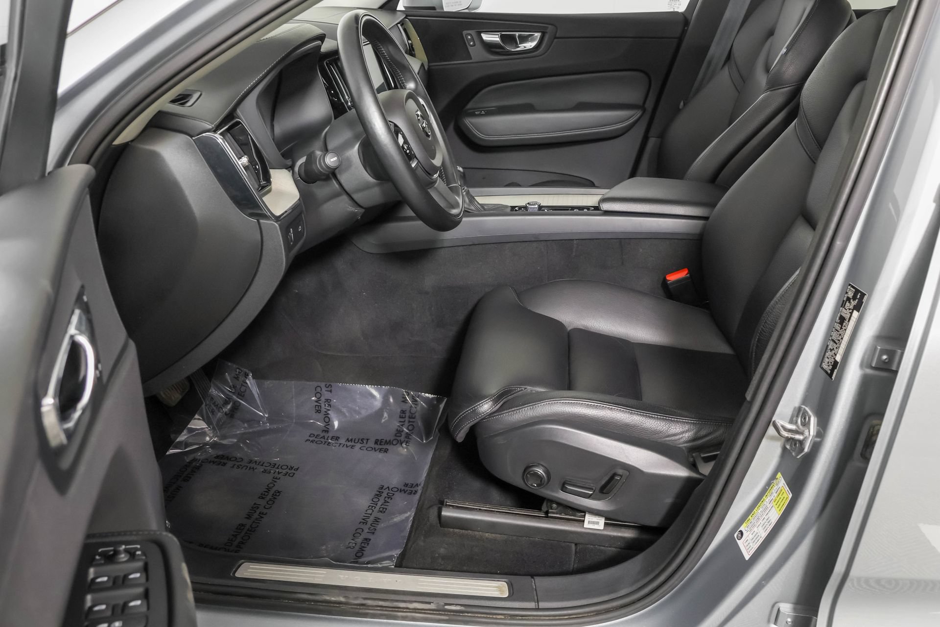 Used 2018 Volvo XC60 T5 Inscription w/ Convenience Package AWD/4WD image 21