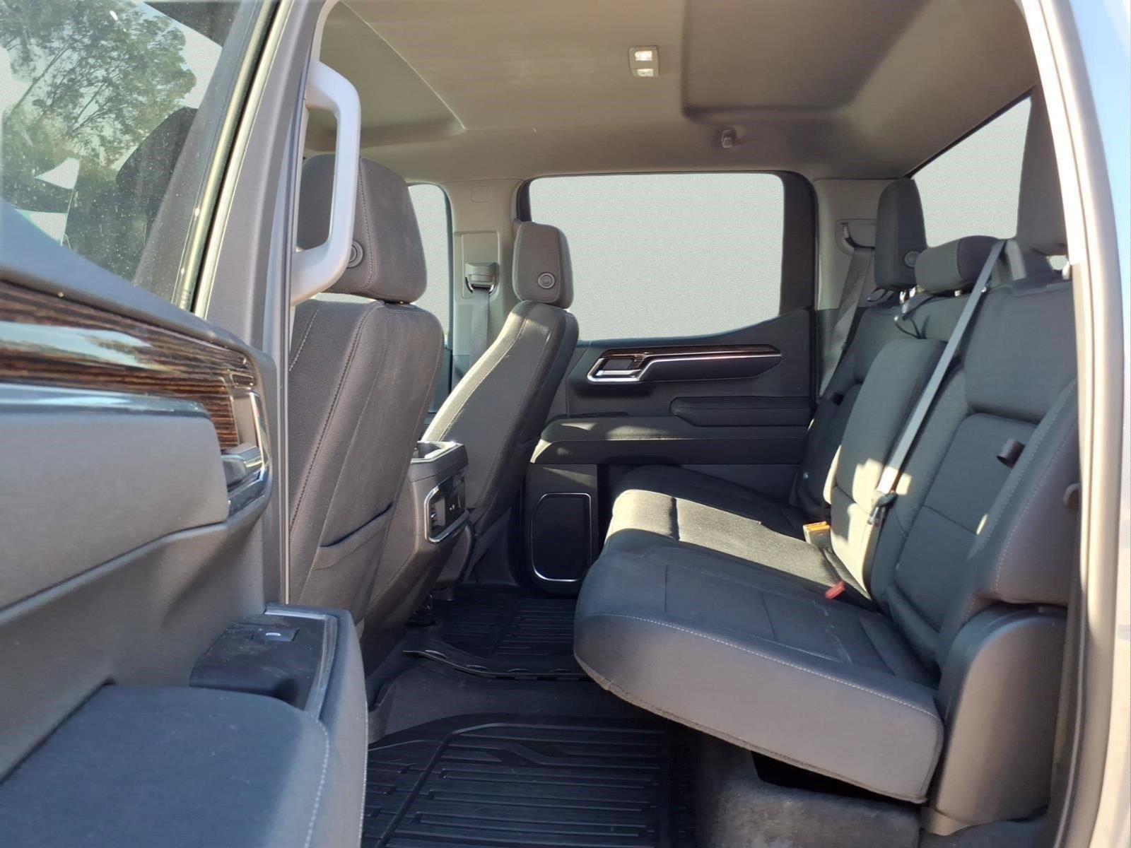 Used 2026 GMC Sierra 1500 Elevation AWD/4WD image 9