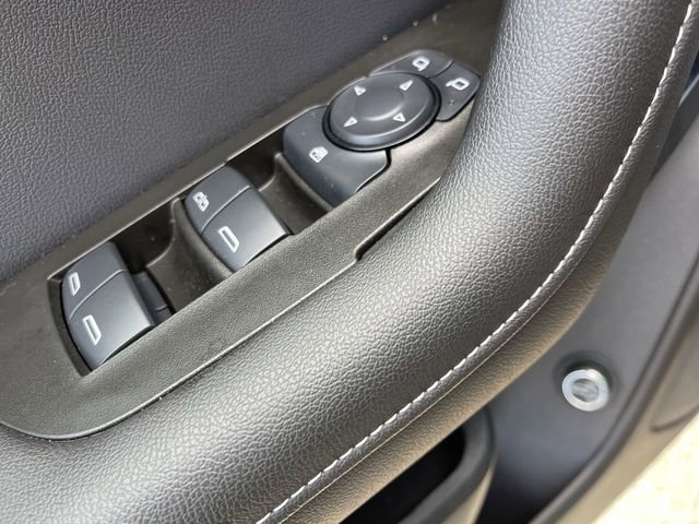 New 2025 Chevrolet Blazer LT w/ Convenience Package image 13