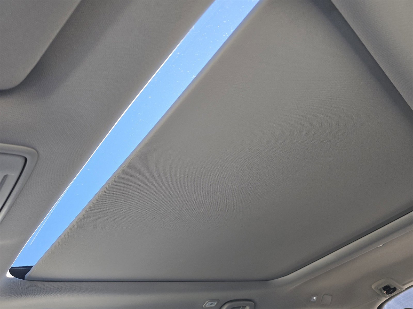 New 2025 Honda Pilot Touring image 24