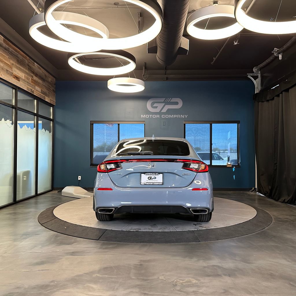 Used 2024 Honda Civic Sport Touring image 4