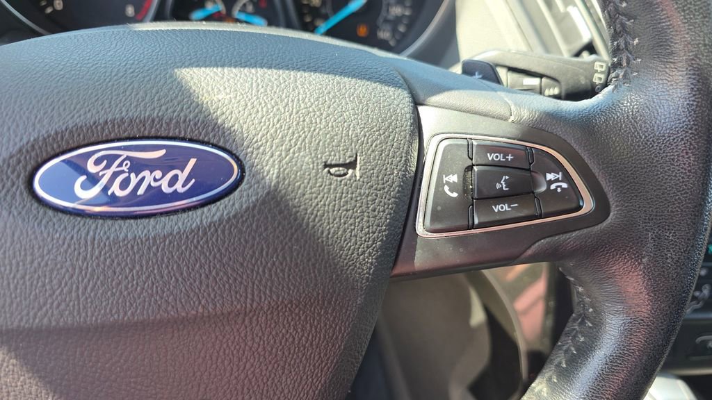 Used 2017 Ford Escape Titanium image 15