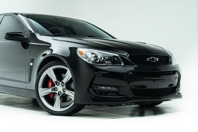 Used 2017 Chevrolet SS RWD image 4