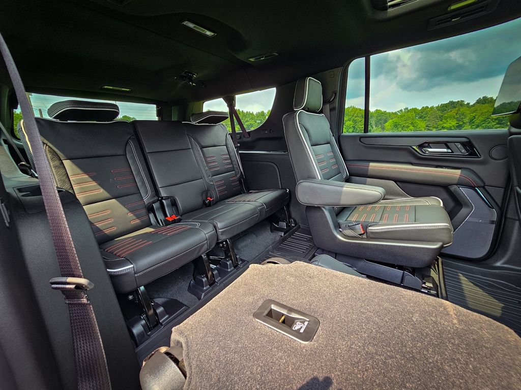 New 2026 GMC Yukon XL AT4 Ultimate w/ LPO, Floor Liner Package AWD/4WD image 46