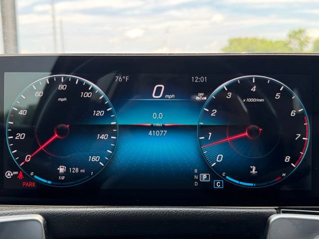 Used 2022 Mercedes-Benz GLB 250 4MATIC image 15