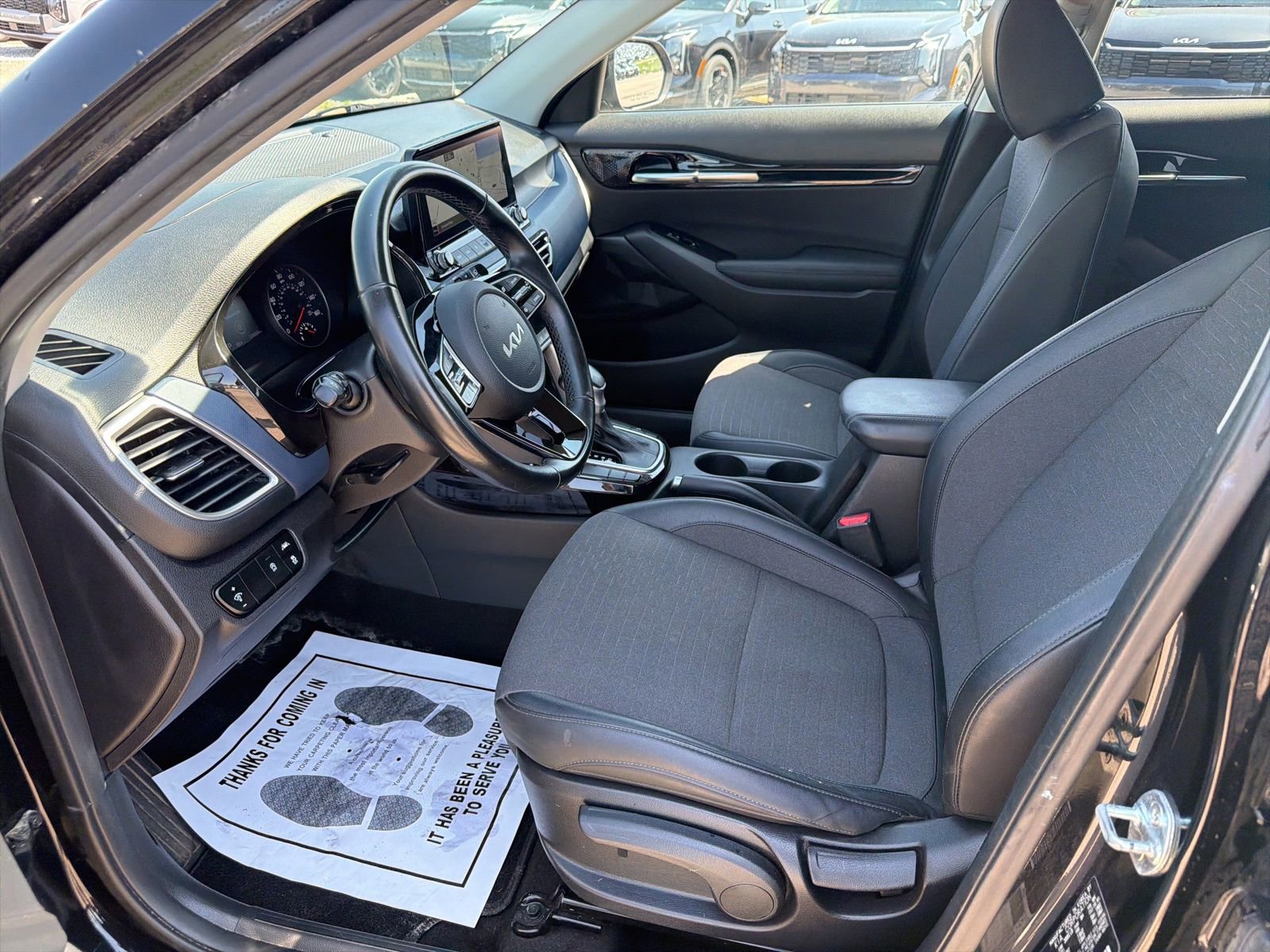 Used 2022 Kia Seltos S FWD image 10