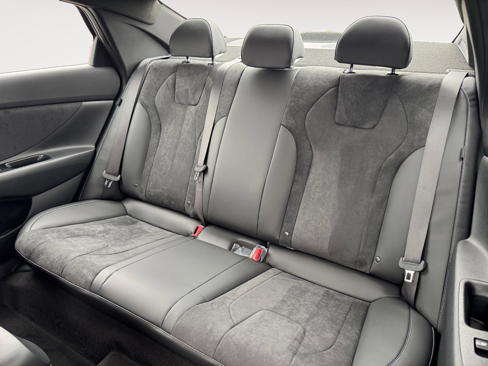 New 2026 Hyundai Elantra N FWD image 17