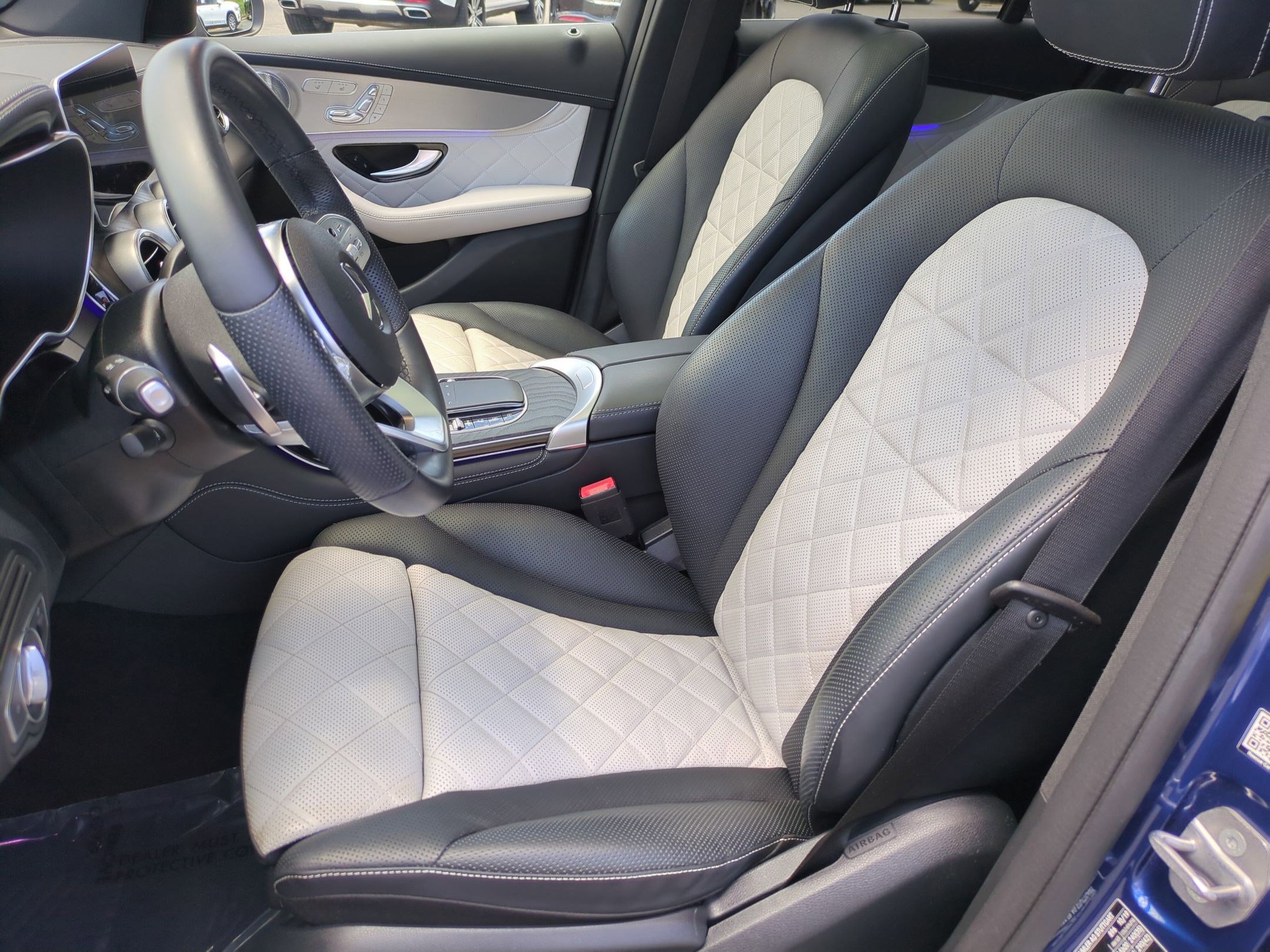 Used 2020 Mercedes-Benz GLC 300 4MATIC image 15