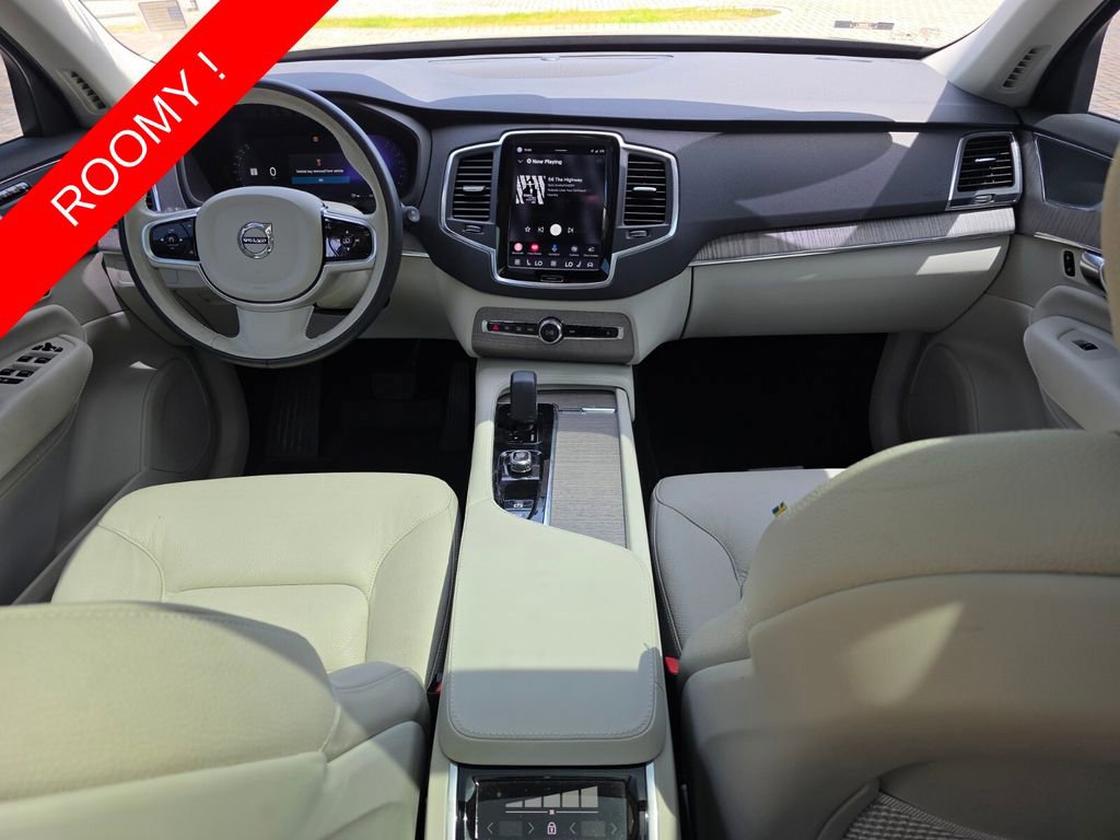 Used 2023 Volvo XC90 B6 Core w/ Protection Package Premier AWD/4WD image 5
