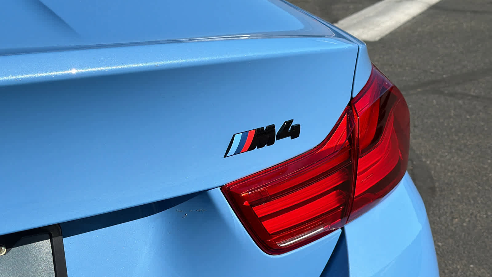 Used 2018 BMW M4 Coupe RWD image 28