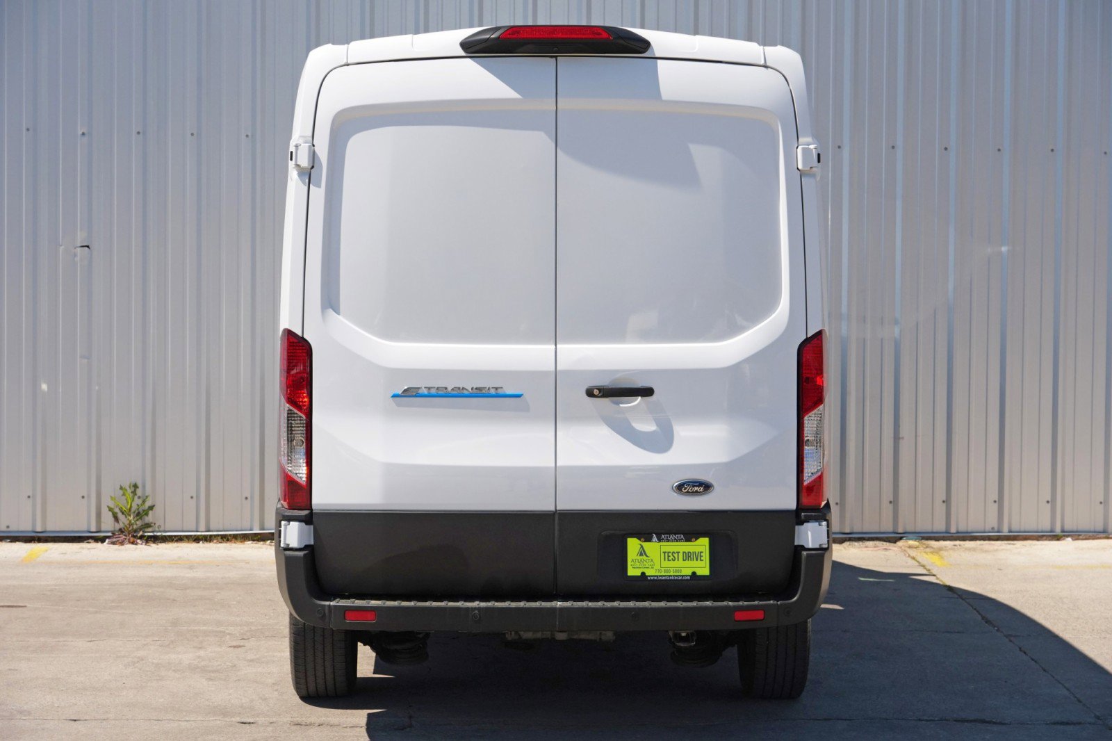 Used 2022 Ford E-Transit Medium Roof w/ Load Area Protection Package image 37