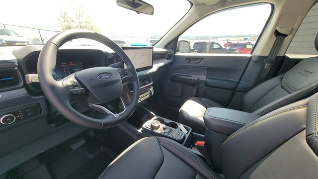 Used 2026 Ford Maverick Lobo AWD/4WD image 28