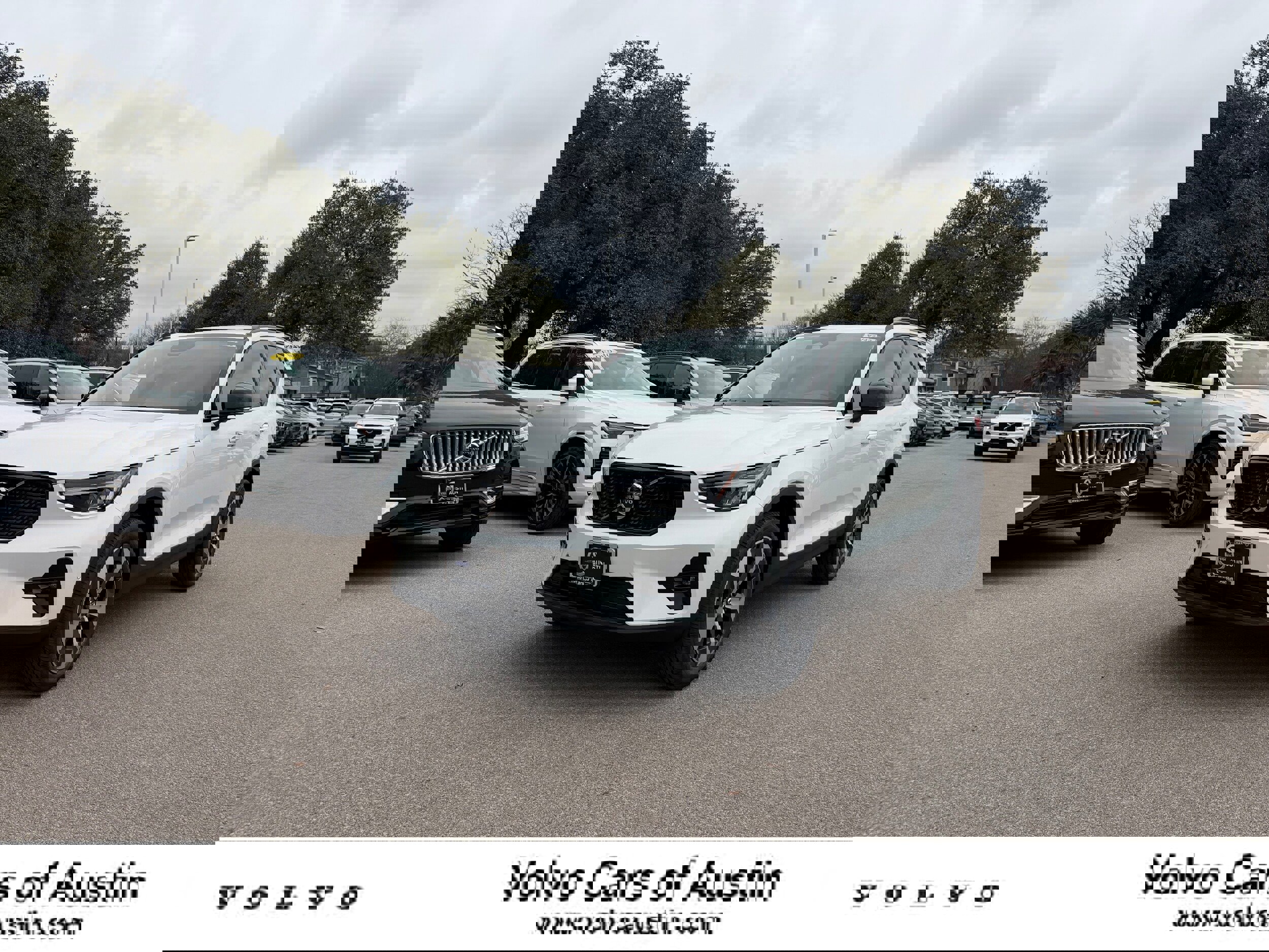 New 2026 Volvo XC40 B4 Plus w/ Protection Package Premier image 1