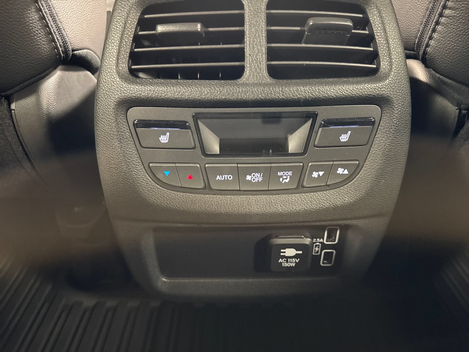 Used 2023 Honda Passport Elite image 25