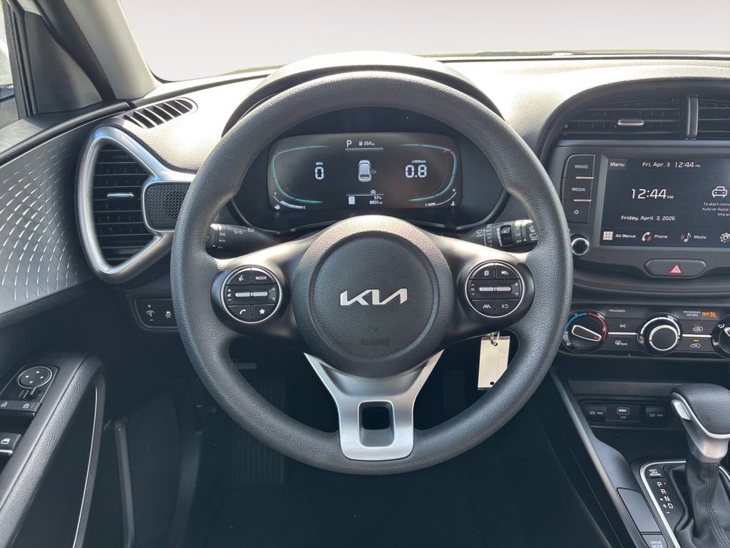 Used 2025 Kia Soul LX FWD image 15