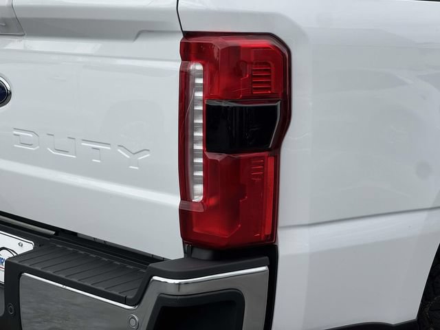 Used 2024 Ford F250 Lariat w/ FX4 Off-Road Package AWD/4WD image 9