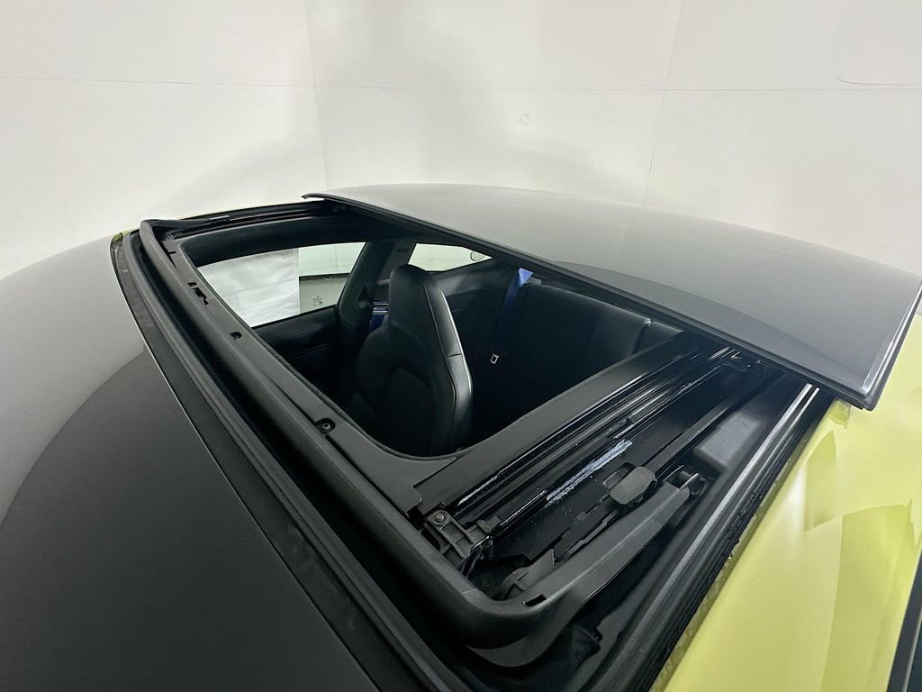 New 2026 Porsche 911 Carrera T image 14