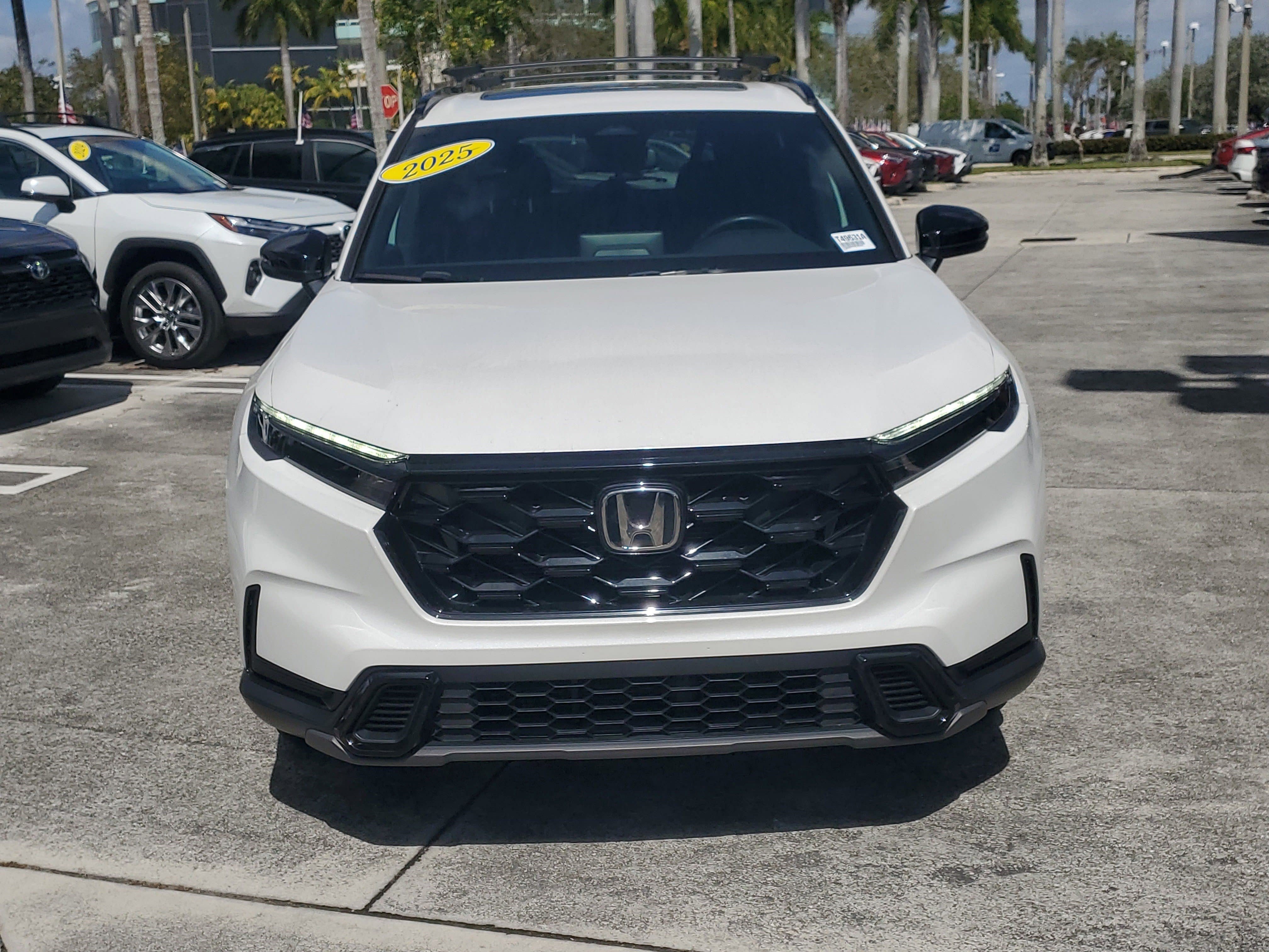 Used 2025 Honda CR-V Sport image 8