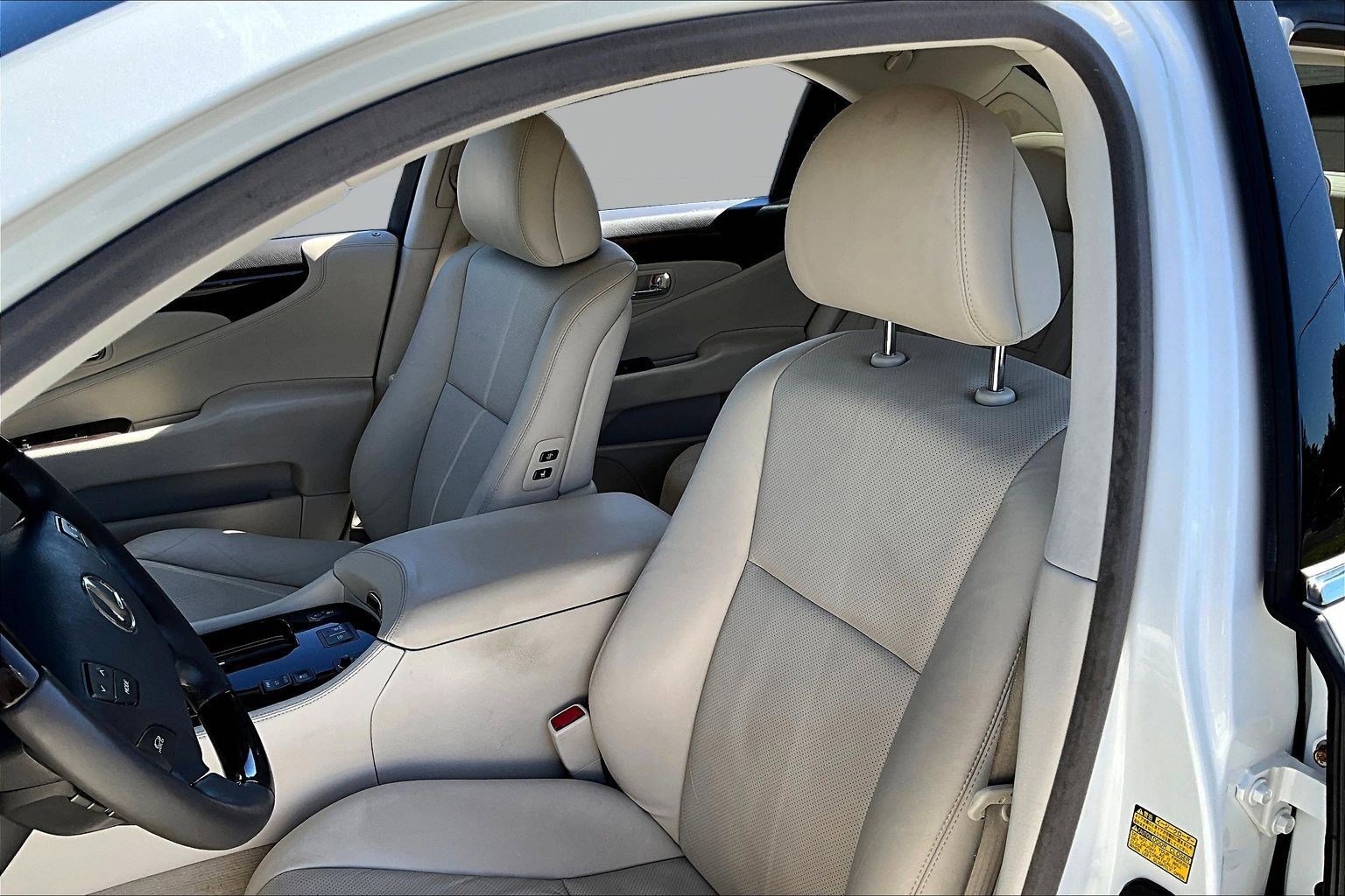 Used 2009 Lexus LS 460 RWD image 20