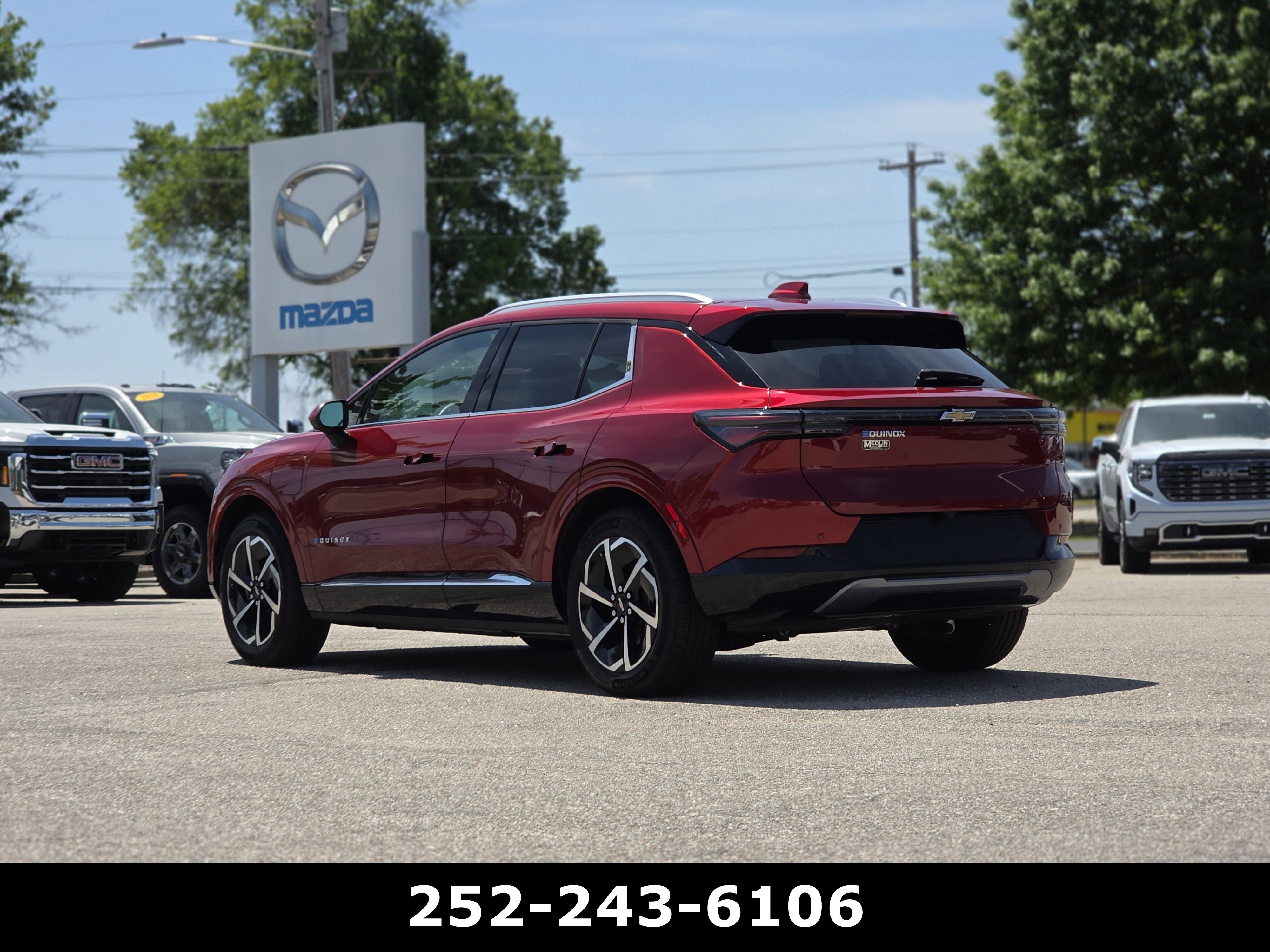 Used 2025 Chevrolet Equinox EV LT w/ Convenience Package FWD image 5