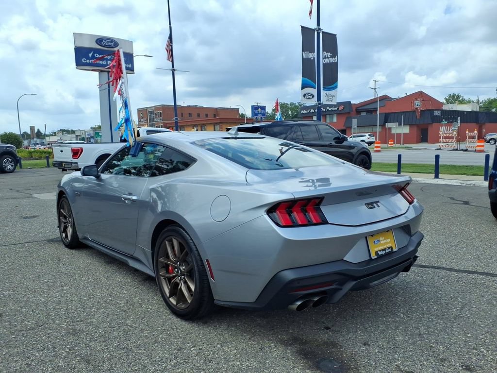 Certified 2025 Ford Mustang GT Premium RWD image 9