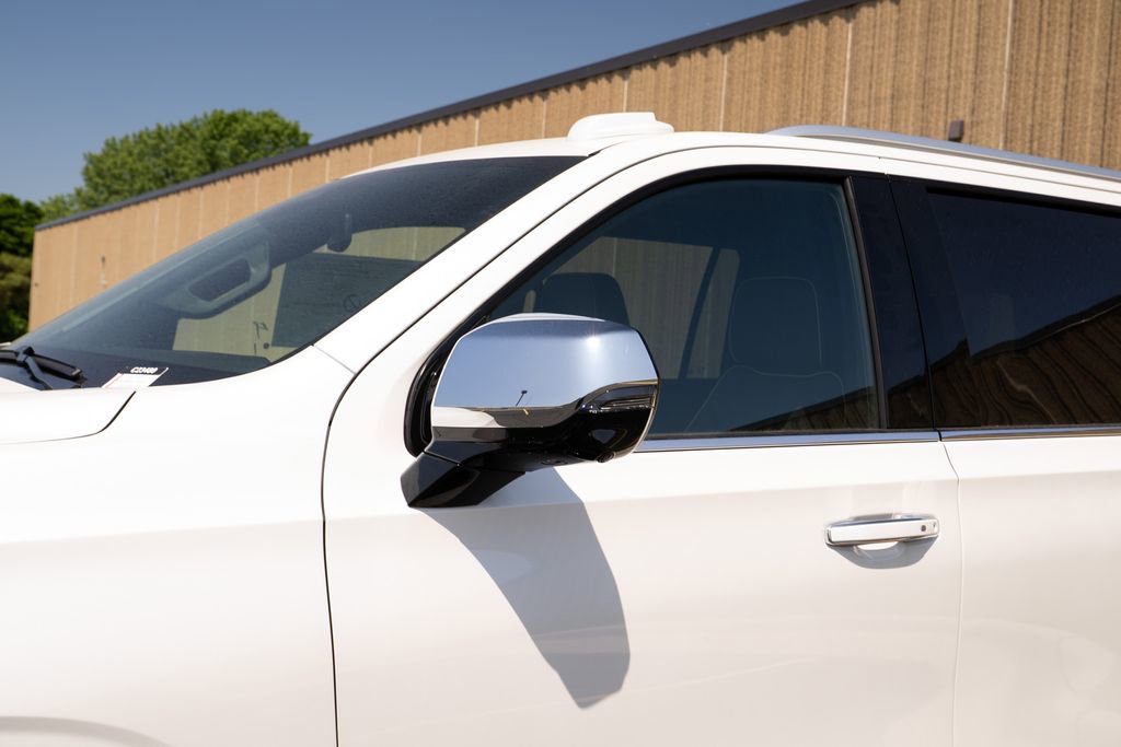 New 2025 Chevrolet Suburban Premier w/ Sun And Tow Package image 9