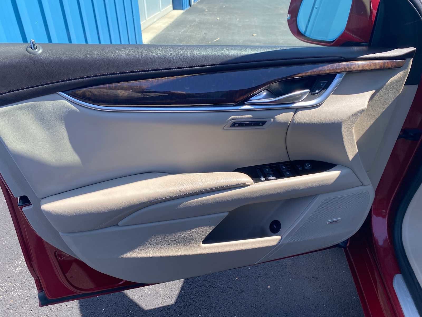 Used 2013 Cadillac XTS Luxury w/ Driver Awareness Package image 29
