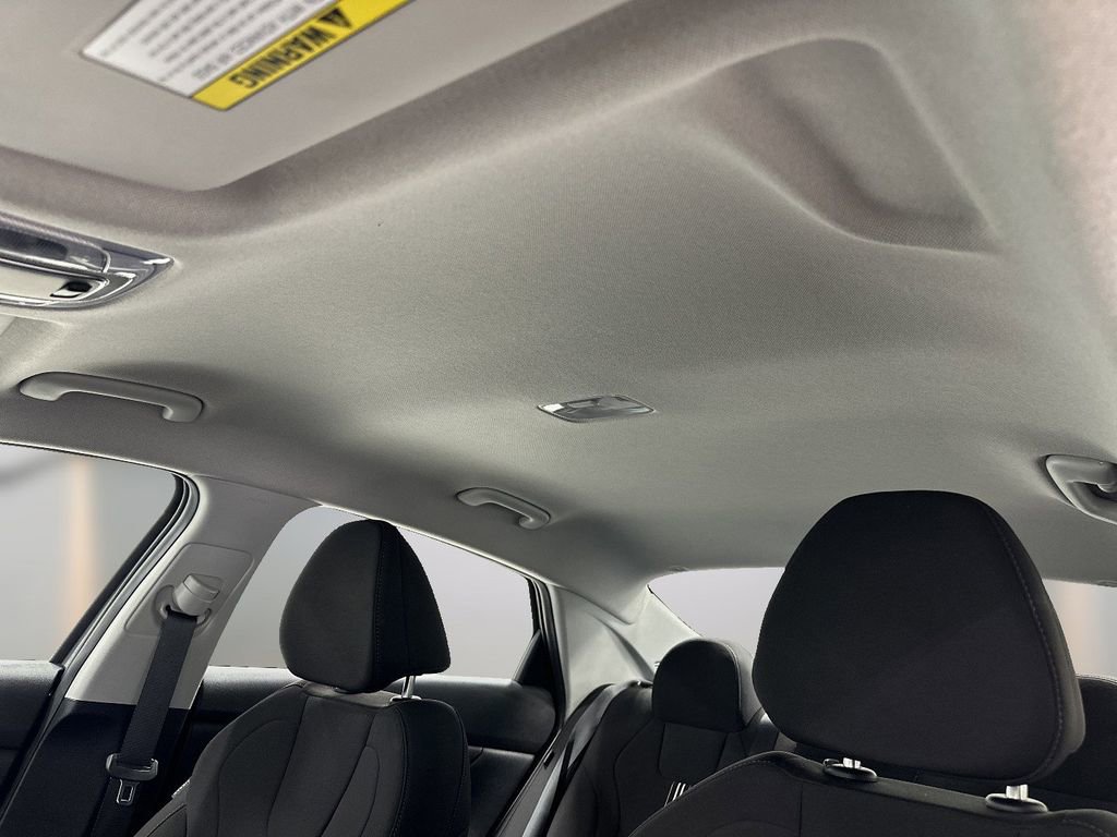 Certified 2024 Hyundai Elantra SEL image 8