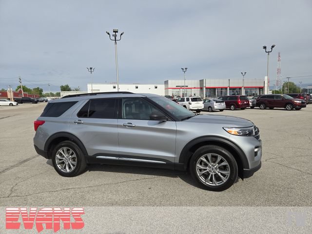 Used 2023 Ford Explorer XLT w/ Equipment Group 202A AWD/4WD image 2