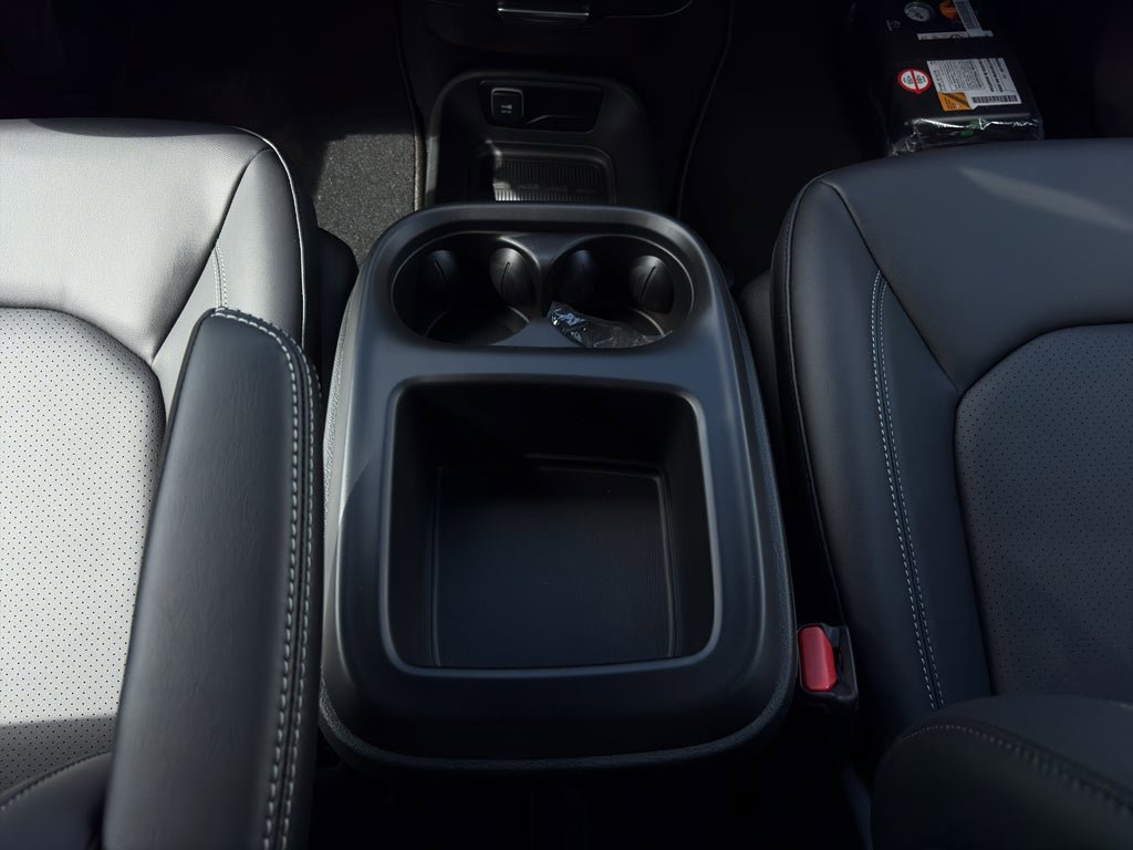 New 2026 Chrysler Voyager LX FWD image 24